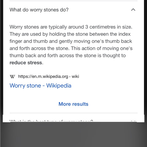 A worry stone - Picture 4 of 4